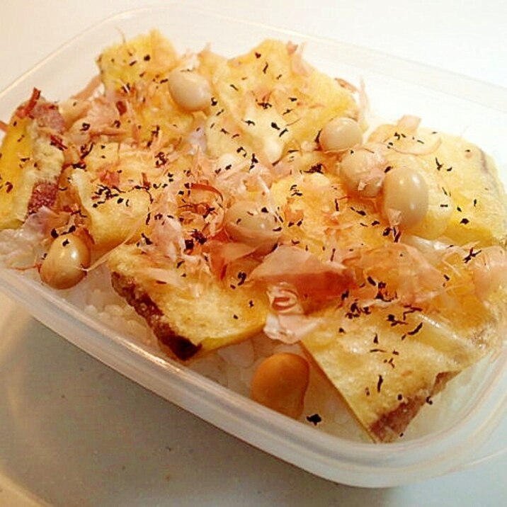 お弁当　さつま芋の天ぷらと蒸し大豆のご飯